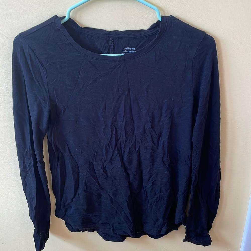 Simple black lightweight long sleeved shirt